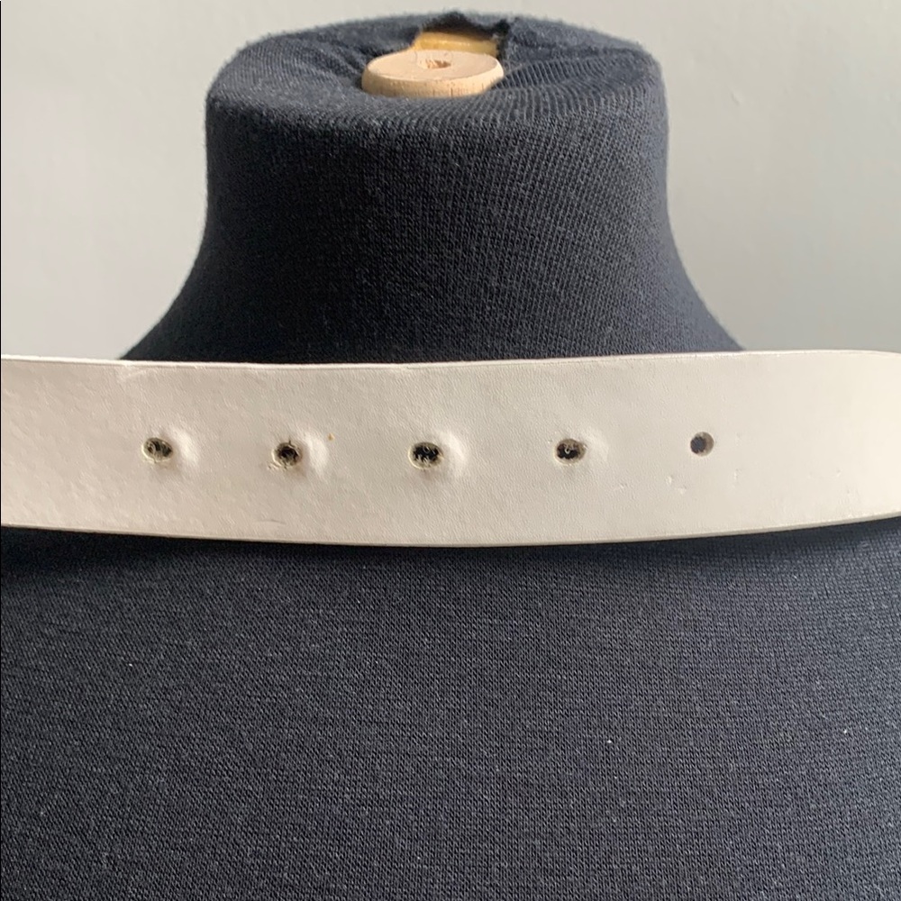 White Belt - Picture 6 of 10